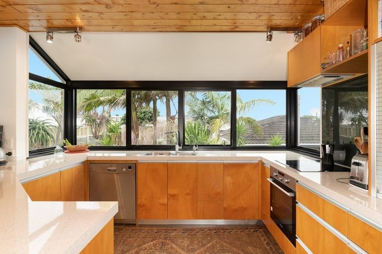 Photo of property in 15b Lee Street, Mount Maunganui, 3116
