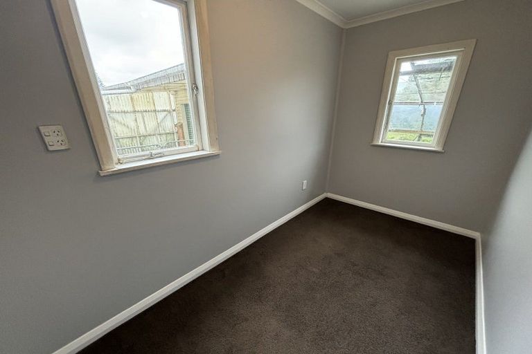 Photo of property in 21 Galway Avenue, Hokowhitu, Palmerston North, 4410