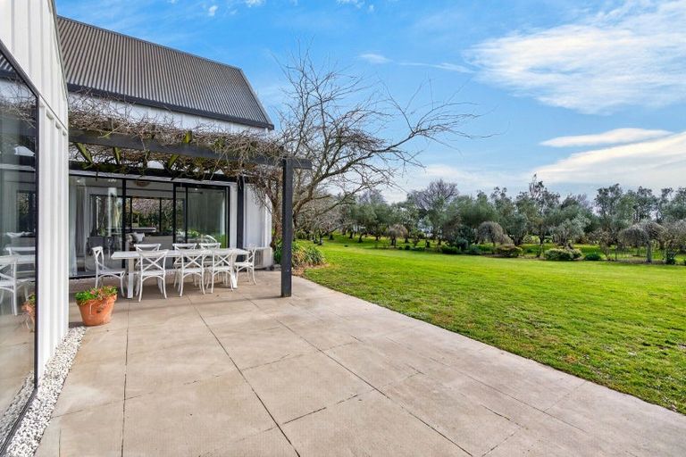 Photo of property in 9/239 Lake Ferry Road, Martinborough, 5781