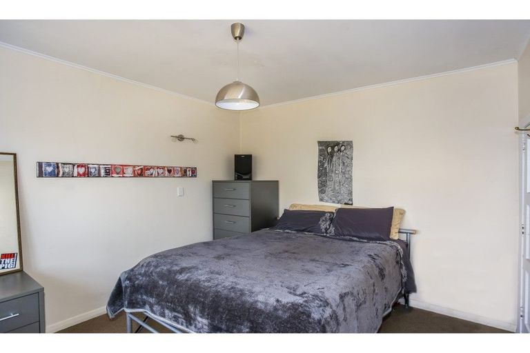 Photo of property in 2/101a Clevedon Road, Papakura, 2110