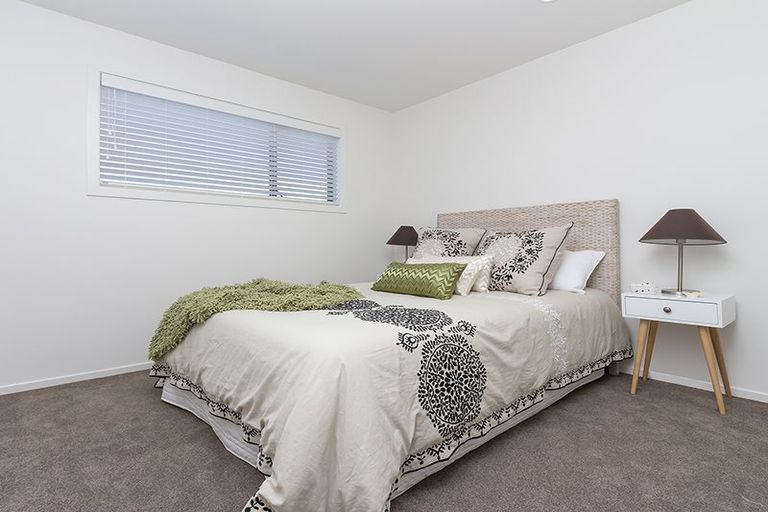 Photo of property in 32a Bleakhouse Road, Howick, Auckland, 2014