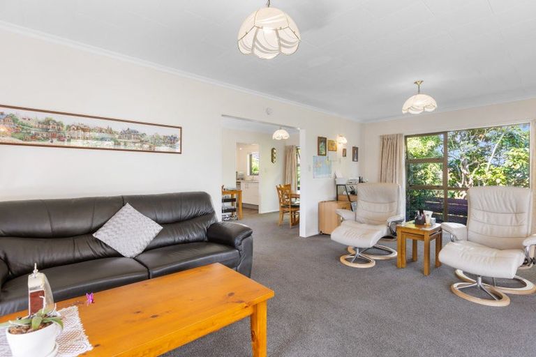 Photo of property in 1a Hunter Place, Merrilands, New Plymouth, 4312