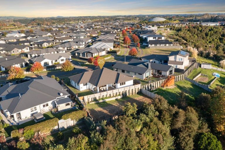 Photo of property in 25 Robley Road, Pyes Pa, Tauranga, 3112