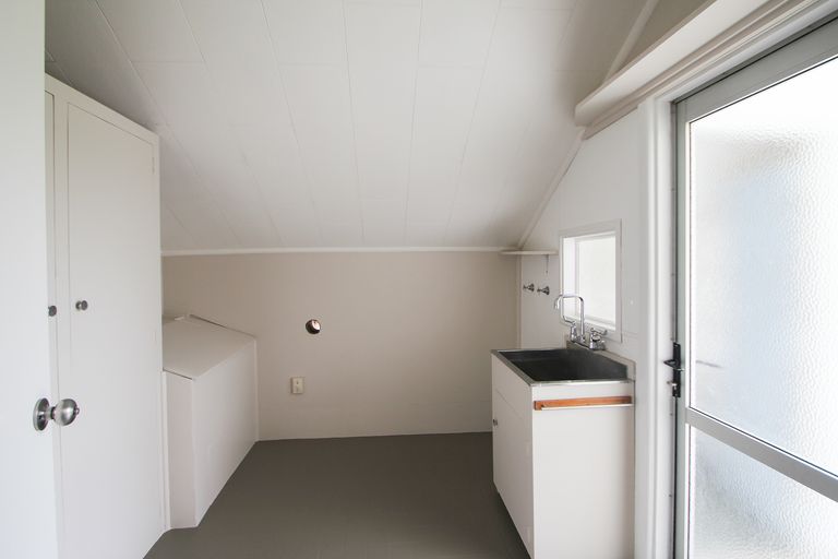 Photo of property in 6 Tweed Street, South Hill, Oamaru, 9400