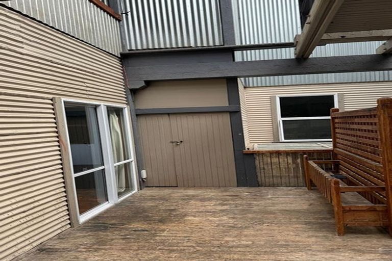 Photo of property in 8 Vogel Street, Dunedin Central, Dunedin, 9016