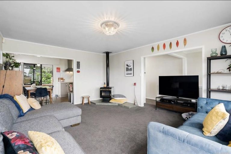 Photo of property in 14 Opal Avenue, Pakuranga, Auckland, 2010