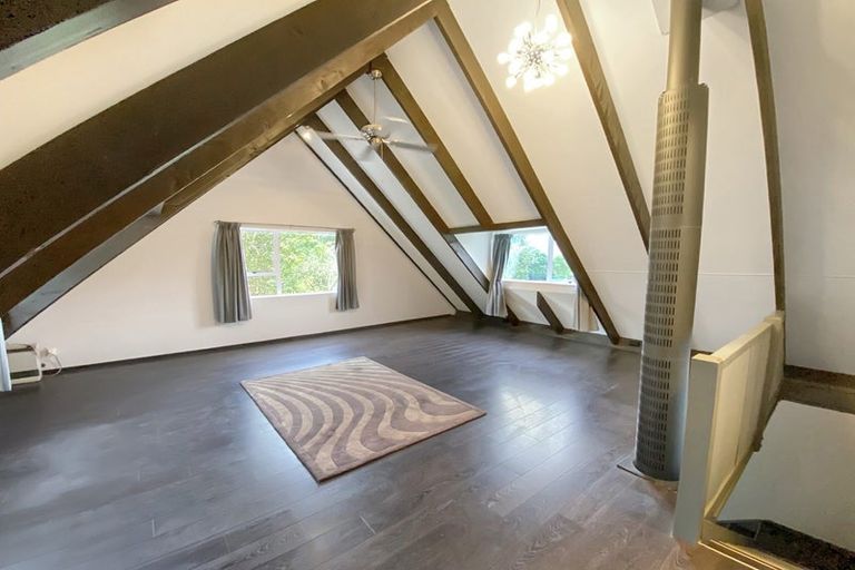 Photo of property in 10 D'arcy Road, Bastia Hill, Whanganui, 4500