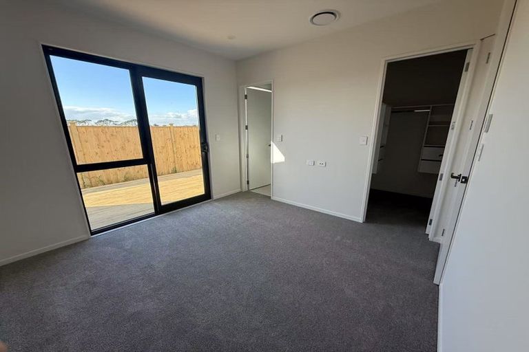 Photo of property in 5 Ritetai Street, Clarks Beach, 2122