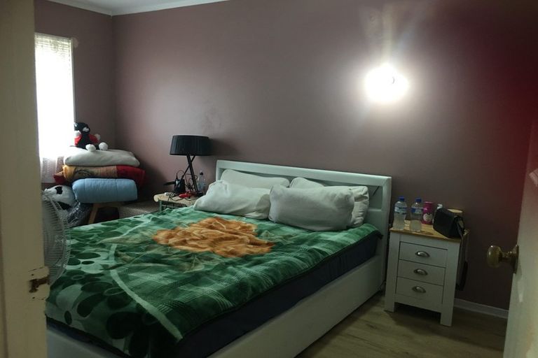 Photo of property in 10 Ewhurst Place, Goodwood Heights, Auckland, 2105