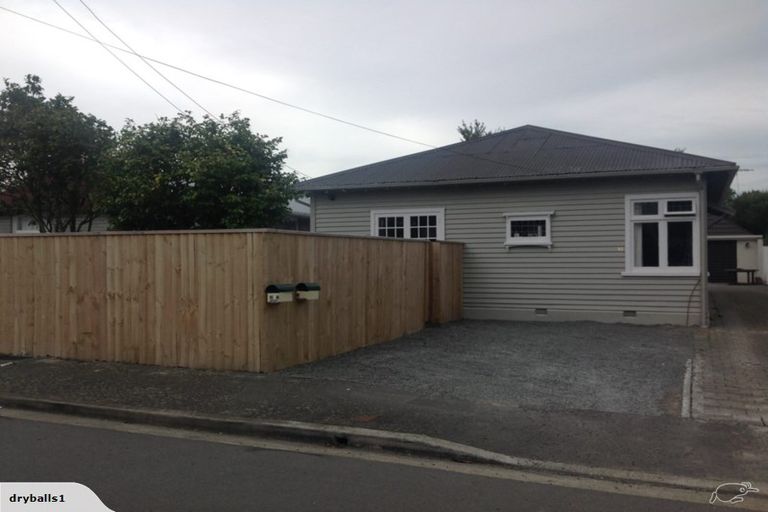 Photo of property in 16 Donald Place, St Albans, Christchurch, 8014