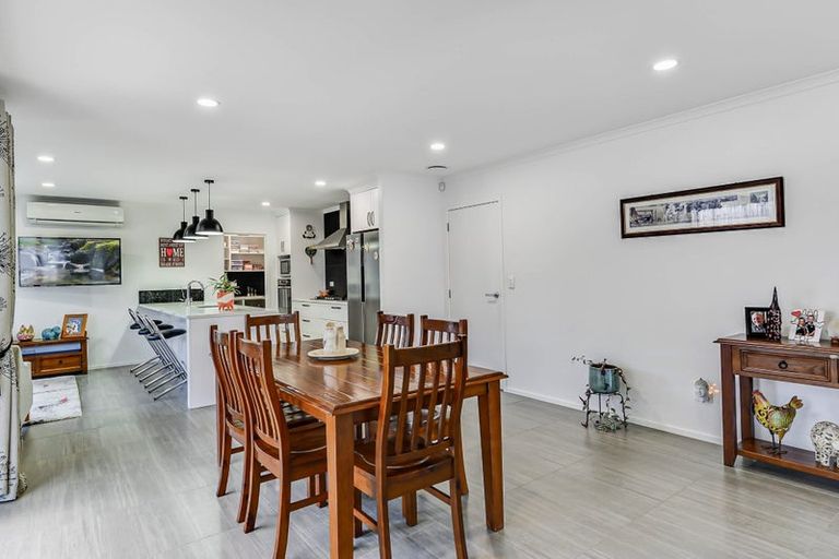 Photo of property in 8 Carlingford Rise, Dinsdale, Hamilton, 3204