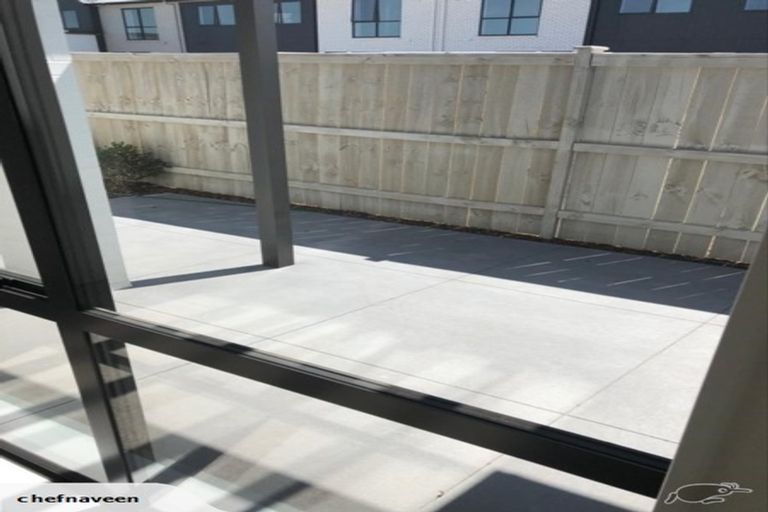 Photo of property in 33 Pepene Avenue, Takanini, 2112