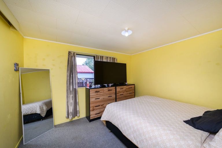 Photo of property in 2/685 Pioneer Highway, Highbury, Palmerston North, 4412
