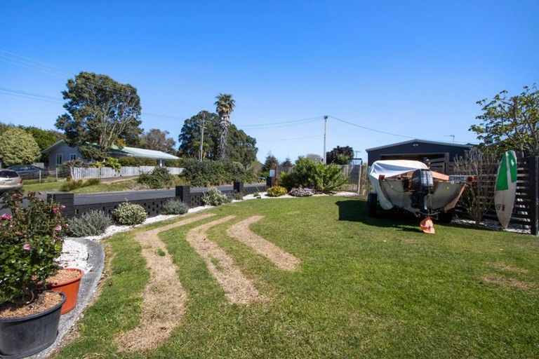 Photo of property in 16a Athenree Road, Athenree, Katikati, 3177