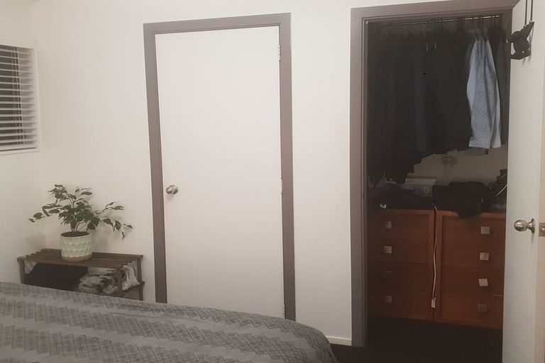 Photo of property in 16 Valhalla Drive, Beach Haven, Auckland, 0626