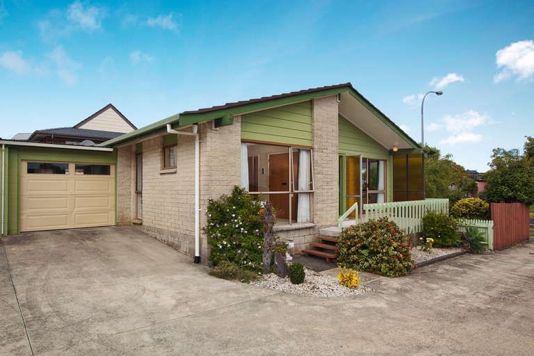 Photo of property in 74b Highland Park Drive, Highland Park, Auckland, 2010