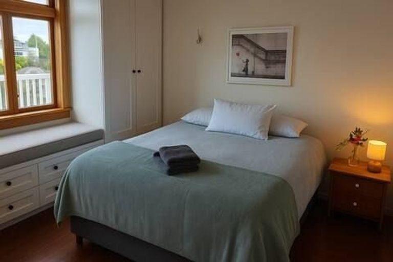 Photo of property in 6 Harvey Road, Bluff Hill, Napier, 4110