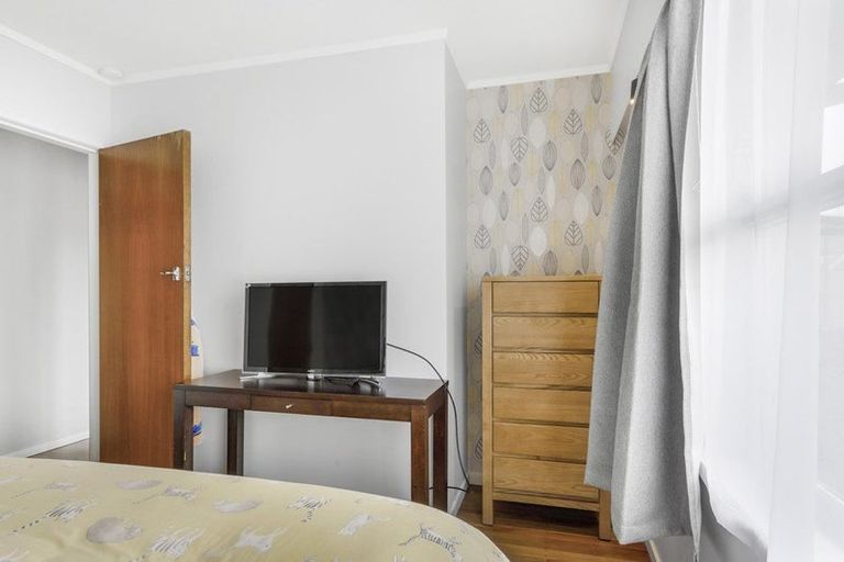 Photo of property in 1 Kingsley Street, St Andrews, Hamilton, 3200