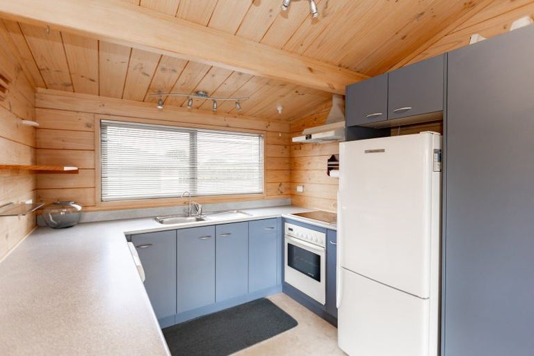 Photo of property in 12 Walton Place, Ngatea, 3503