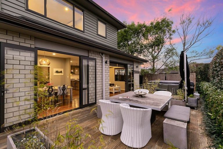 Photo of property in 29 Huntington Park Drive, Greenhithe, Auckland, 0632