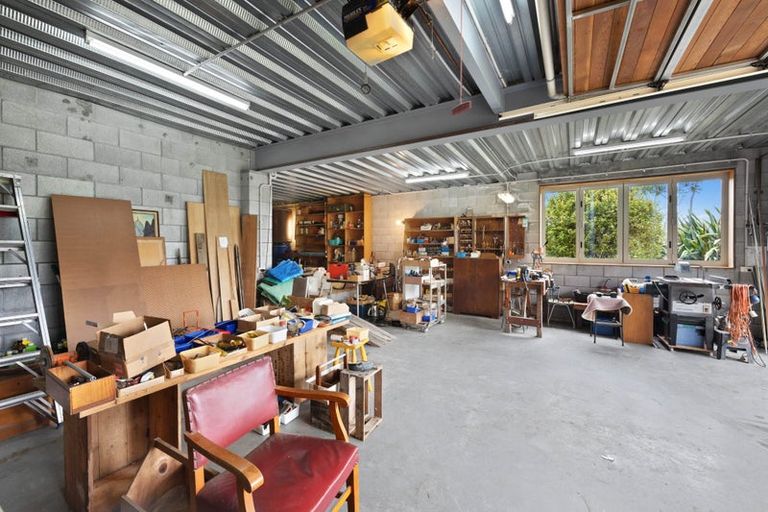 Photo of property in 15 Tudor Park Drive, Whitford, Howick, 2571