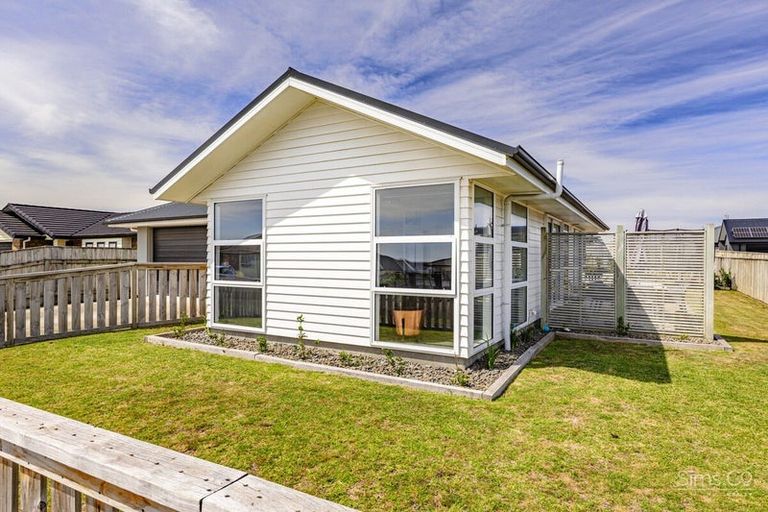 Photo of property in 9 Simon Street, Tawhero, Whanganui, 4501