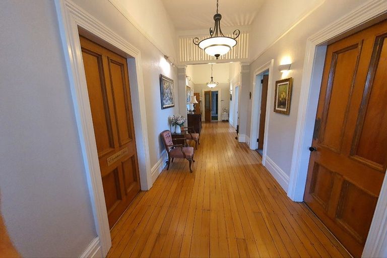 Photo of property in 27 Holly Road, St Albans, Christchurch, 8014