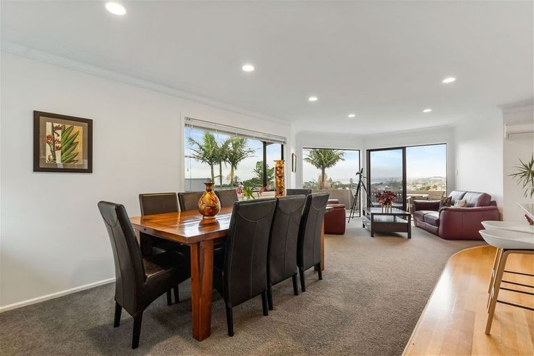 Photo of property in 37 Toroa Street, Torbay, Auckland, 0630