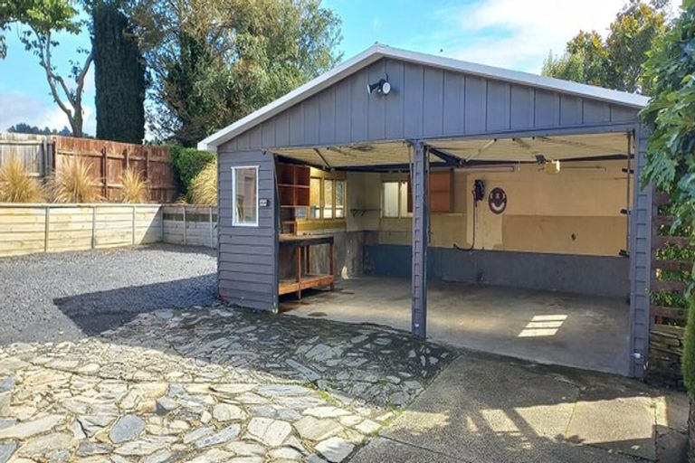 Photo of property in 24 Main Road, Fairfield, Dunedin, 9018