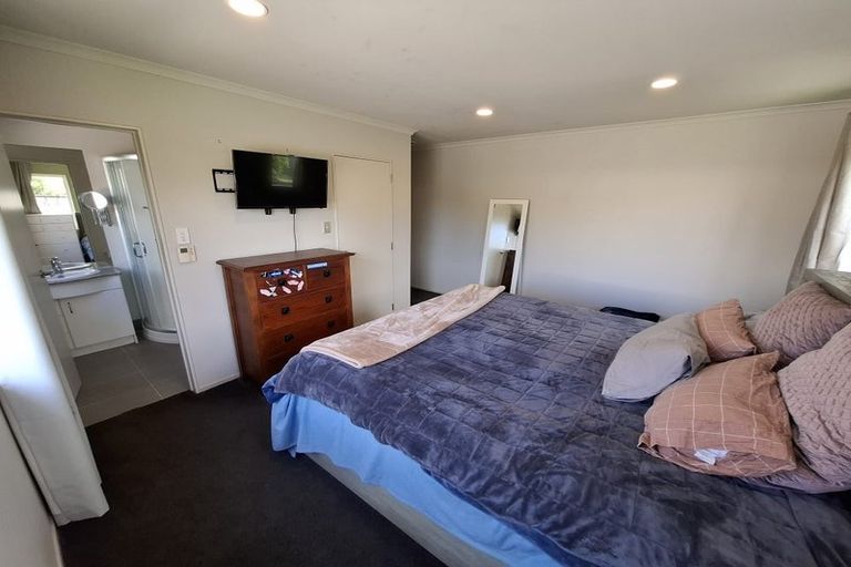 Photo of property in 6b Faber Place, Inglewood, 4330