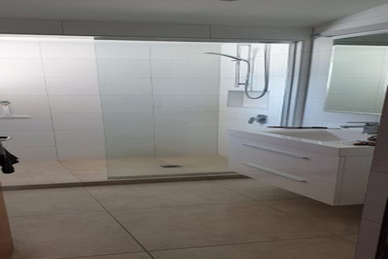 Photo of property in 9 Bendale Place, Papatoetoe, Auckland, 2025