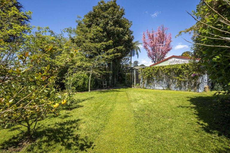 Photo of property in 6 Tawa Street, Inglewood, 4330