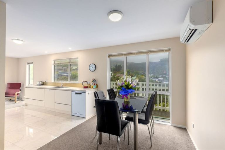Photo of property in 52 Jacksons Road, Lyttelton, 8082