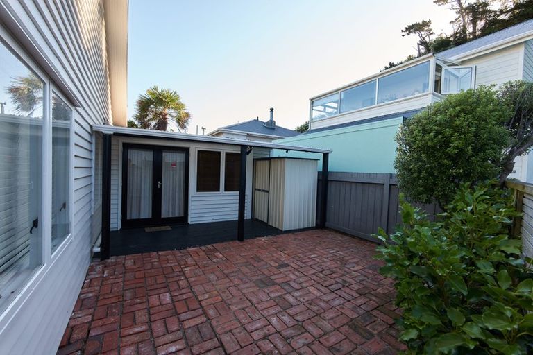 Photo of property in 40 Derwent Street, Island Bay, Wellington, 6023