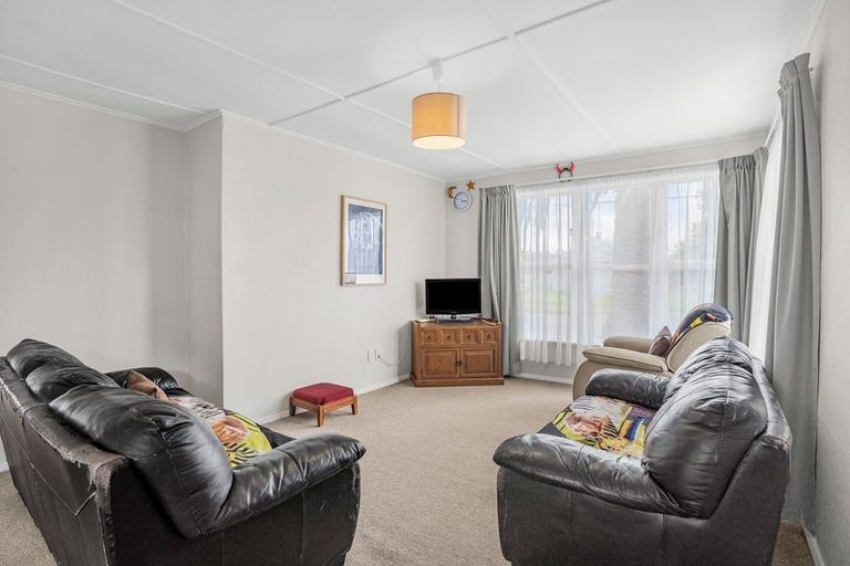 Photo of property in 200 Waddington Drive, Naenae, Lower Hutt, 5011