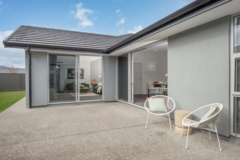 Photo of property in 15 Caledonia Drive, Mosgiel, 9024