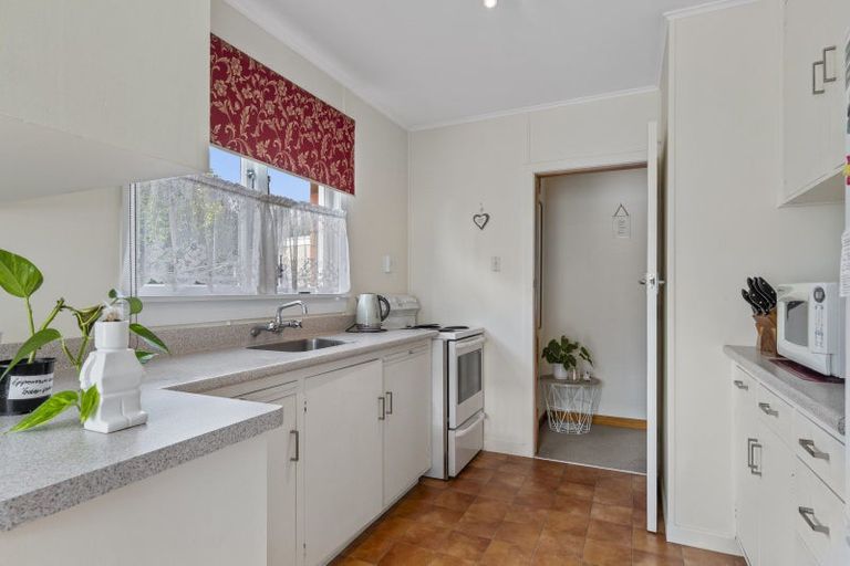 Photo of property in 2/87 Brougham Street, New Plymouth, 4310