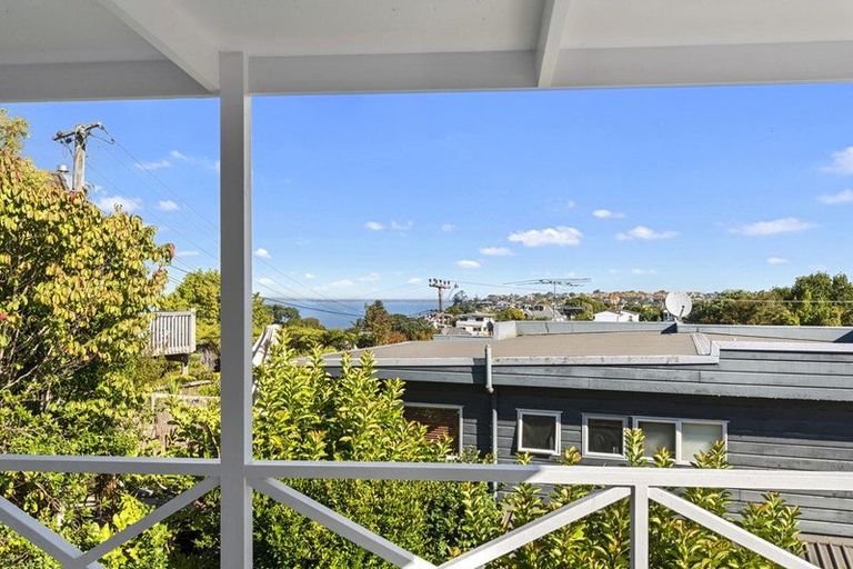 Photo of property in 10 Oban Road, Browns Bay, Auckland, 0630