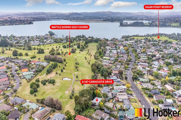 Photo of property in 2/187 Carnoustie Drive, Wattle Downs, Auckland, 2103