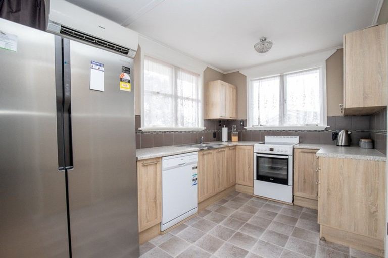 Photo of property in 54 Pipiroa Road, Ngatea, 3503