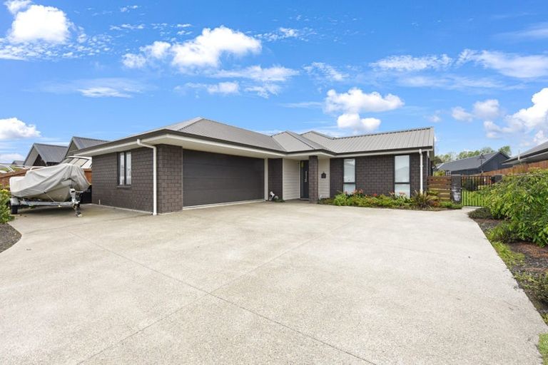 Photo of property in 100 Iwa Street, Mapua, 7005