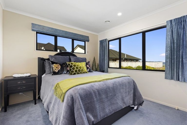 Photo of property in 9 Oceanview Terrace, Tirohanga, Lower Hutt, 5010
