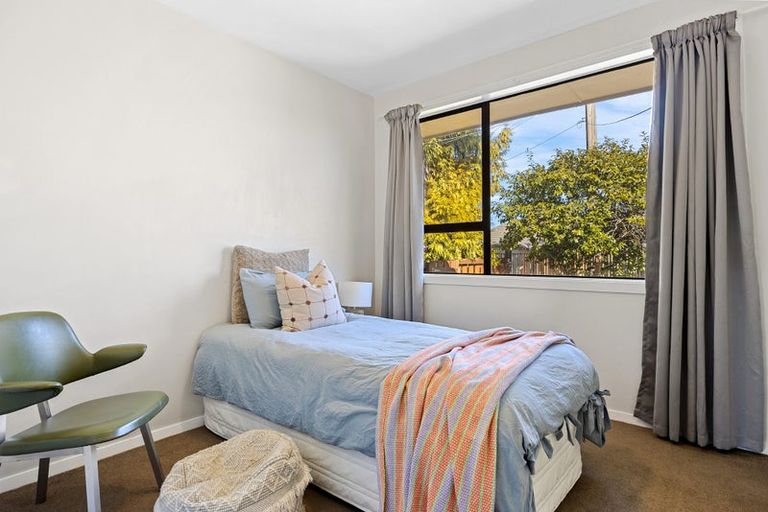 Photo of property in 42 Chedworth Avenue, Bishopdale, Christchurch, 8053