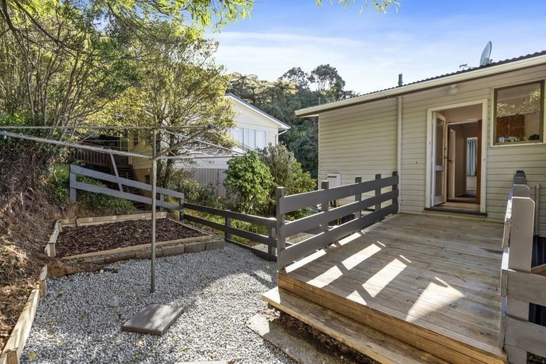 Photo of property in 85a Mulberry Street, Normandale, Lower Hutt, 5010
