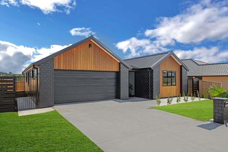 Photo of property in 128 Hitchen Road, Pokeno, 2402