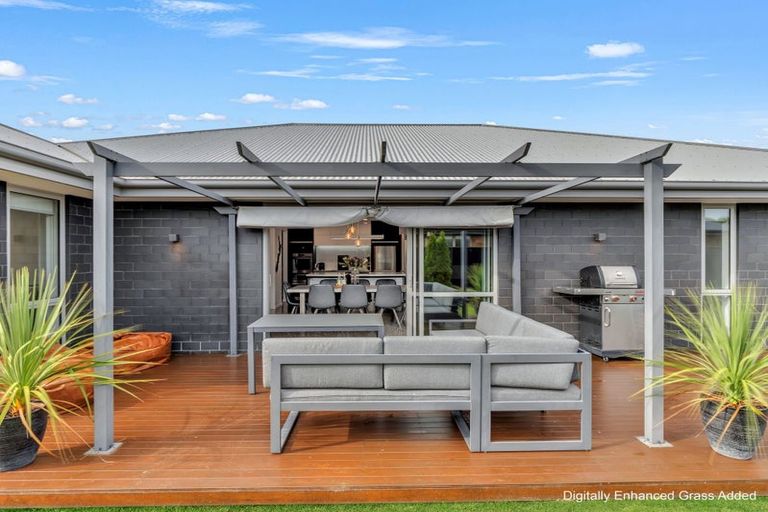 Photo of property in 56 Huntingdon Drive, Rangiora, 7400