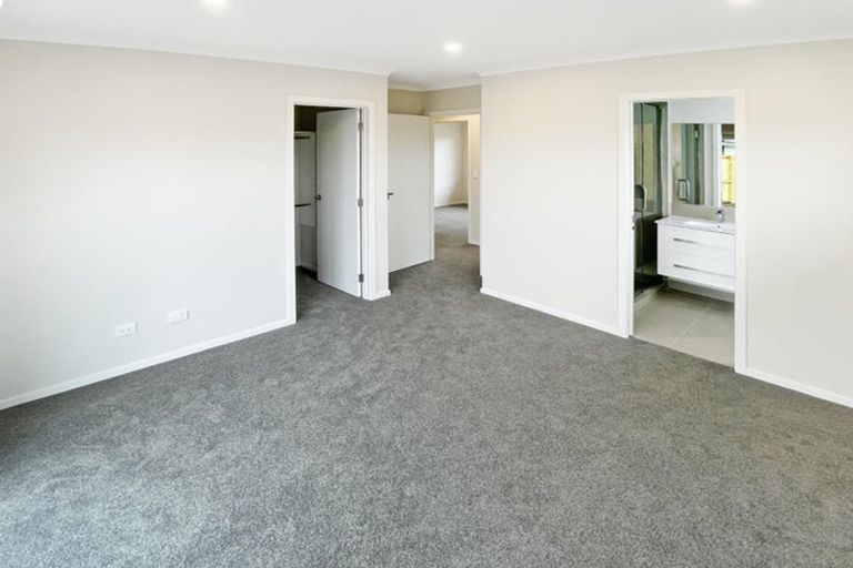 Photo of property in 13 Maanihi Drive, Rototuna North, Hamilton, 3210