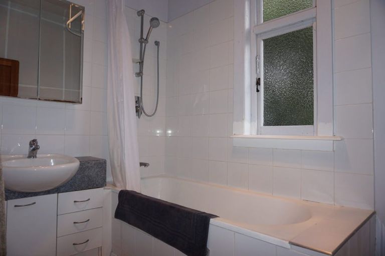 Photo of property in 19 Saint Martins Road, Saint Martins, Christchurch, 8022