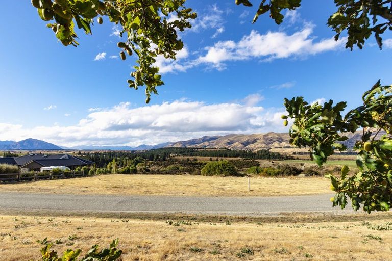Photo of property in 12 Jackson Rise, Luggate, Wanaka, 9383