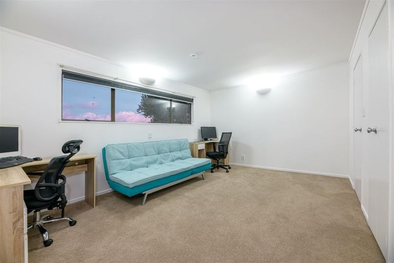 Photo of property in 164 Sturges Road, Henderson, Auckland, 0612